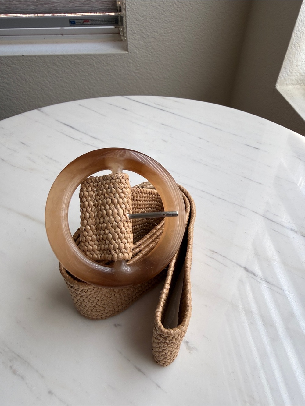 Woven Straw Belt with Round Buckle - Natural